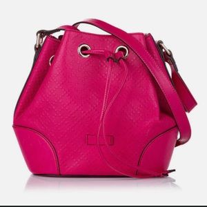 GUCCI perfect bucket bag in hot pink!